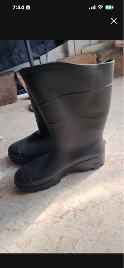 Rubber boots - Men’s size 11