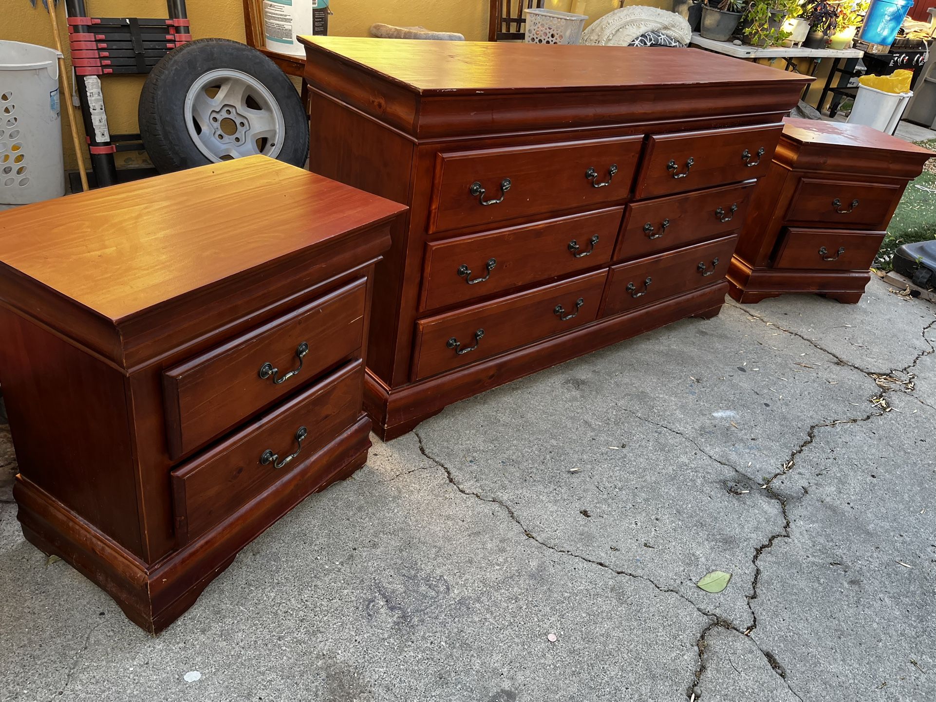 DRESSERS BEST OFFER TAKES