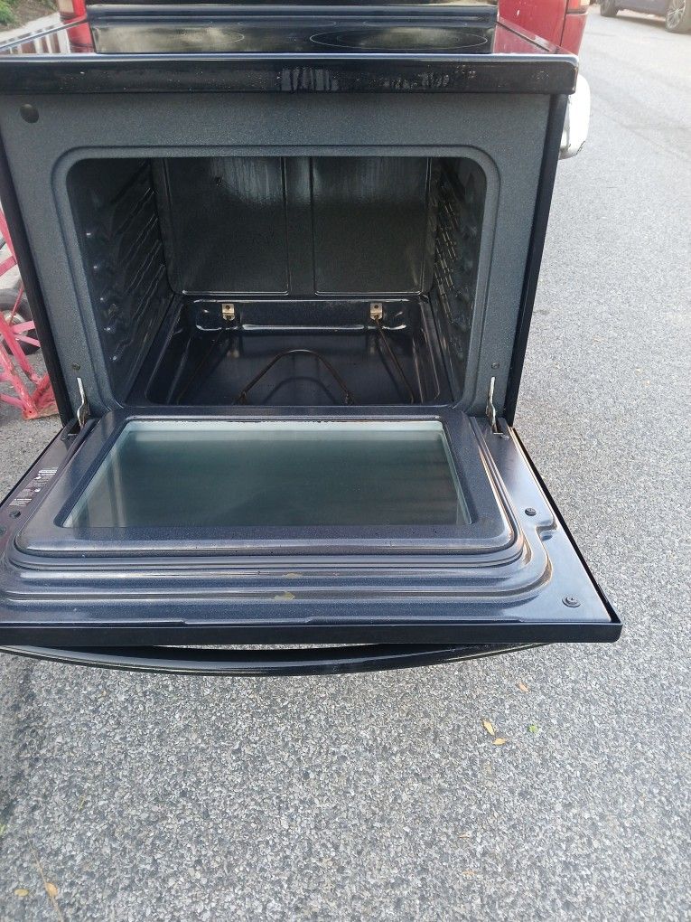 ELETRIC OVEN LIKE NEW TRAVAJA MUY BIEN