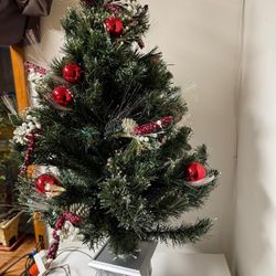 Vtg 4”5 Color Fiber Optic Artificial Christmas Tree w/Protective Carrying Cover