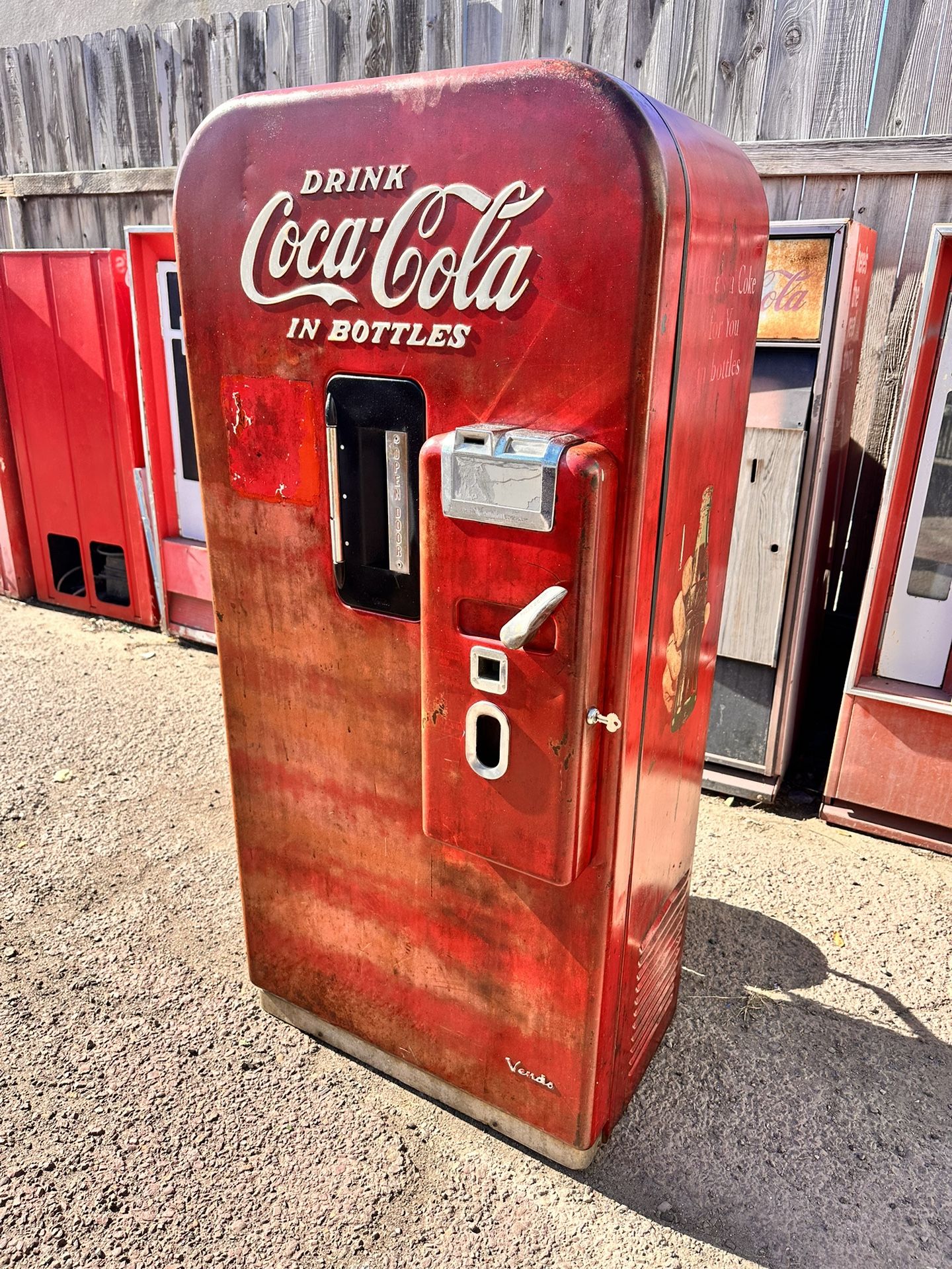 Vintage Coke Machine Vendo 39
