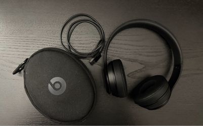Black, Beats, Headset