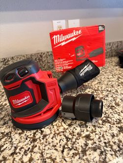 Milwaukee M18 5" Random Orbit Sander