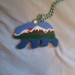 Beaded Bear W/Mountain Scenery