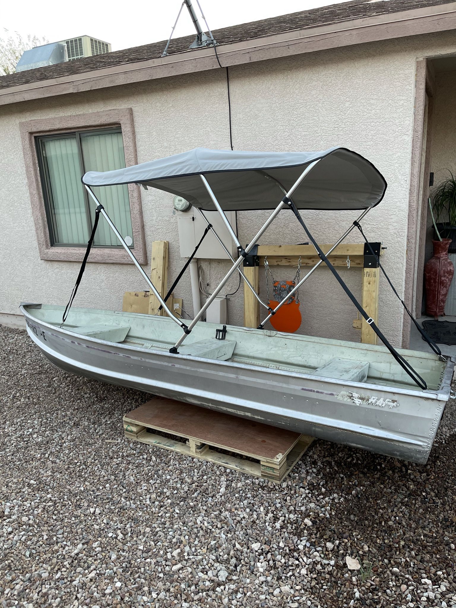 12 Foot Aluminum Boat With 6hp Motor