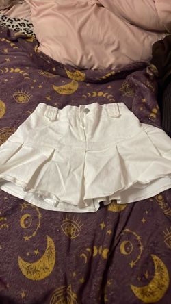 cute mini white skirt