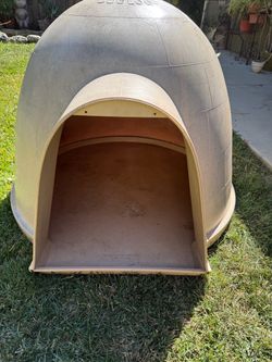 Dogloo Igloo Dog House