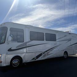 2007 Hurricane Motorhome 