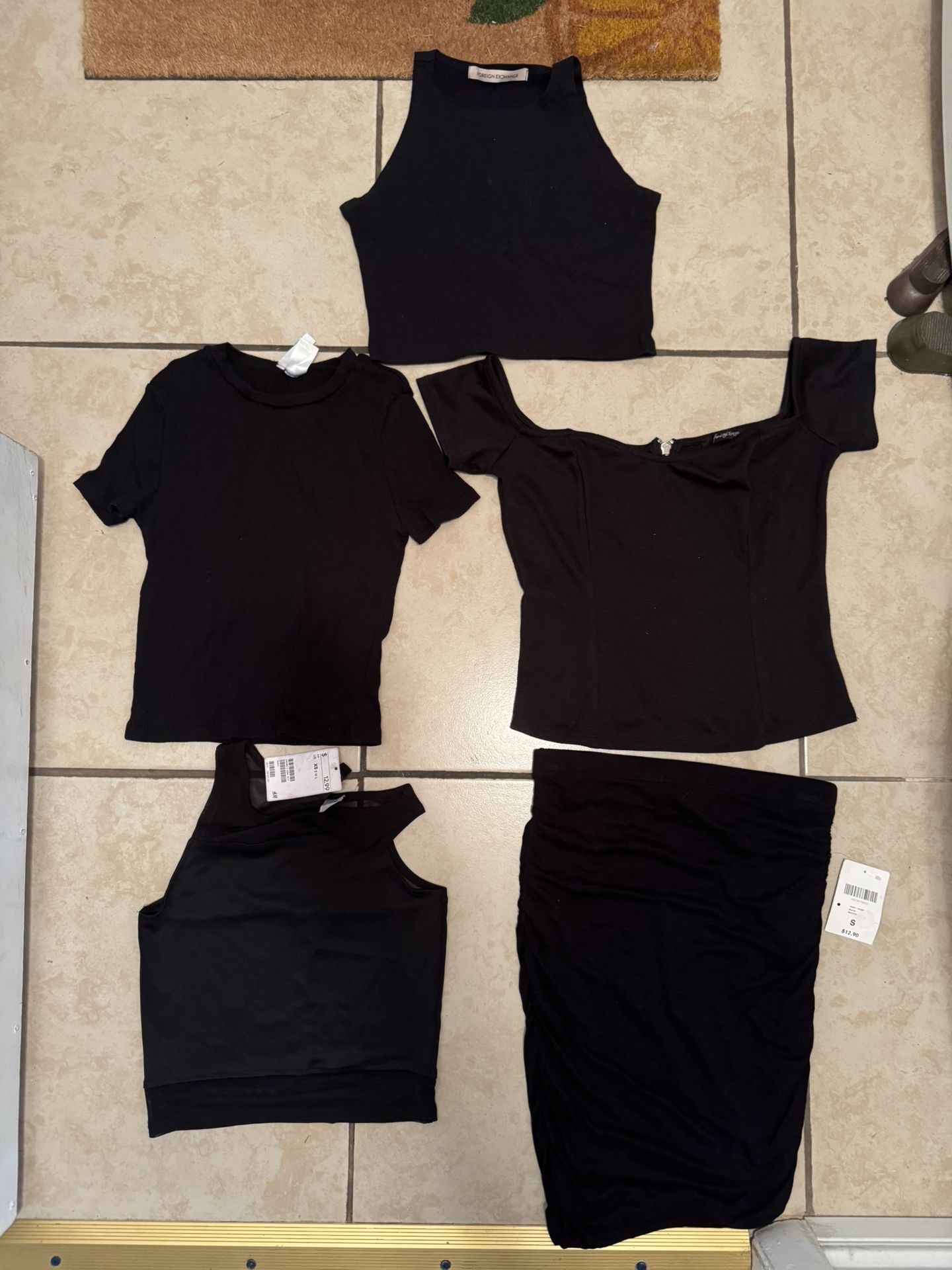 Bundle Women’s Clothing 5 Items New Size XS