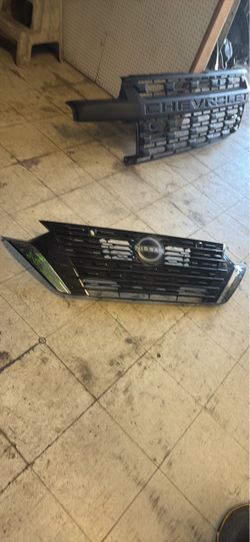 2024-25 Nissan Sentra front grill