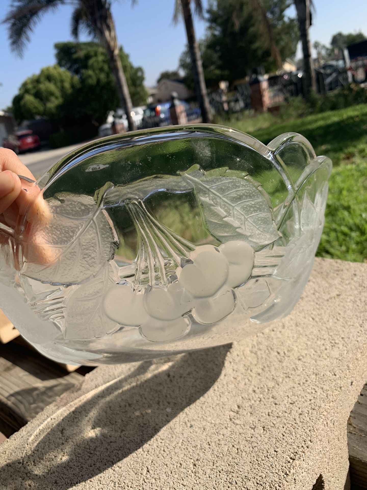 Glass fruit bowl