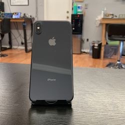 iPhone XS Max -64 GB $500 Plus Tax / Unlock 