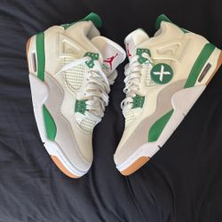 DS Jordan 4 Pine Green Size 11