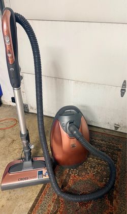Kenmore CrossOver Series 800 Canister Vacuum Cleaner