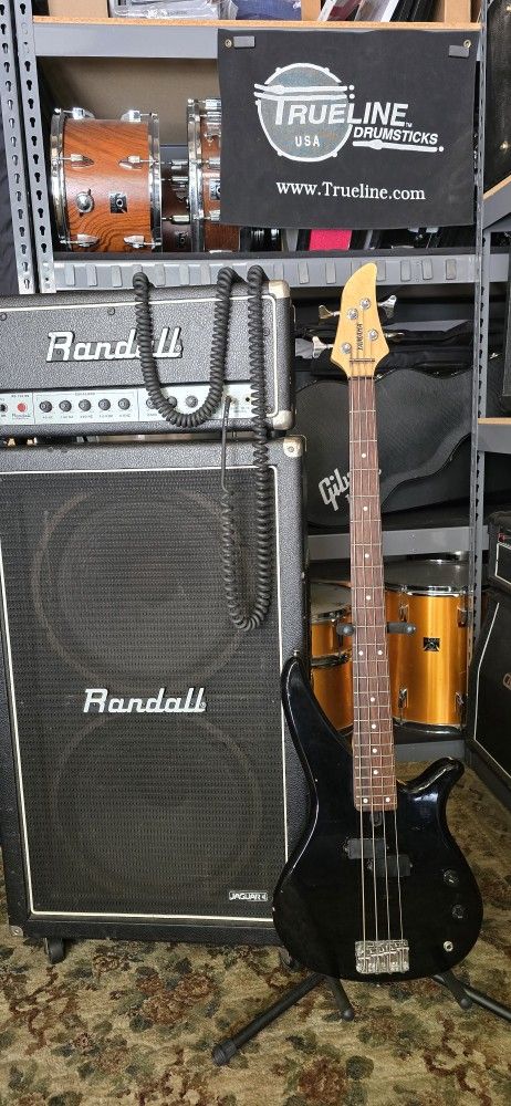 Yamaha Bass