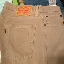 Levi’s Pants 