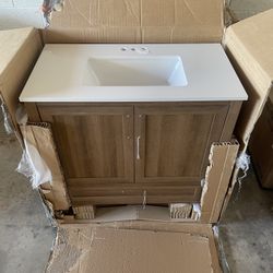Moorside 36 in. Single Sink Freestanding Sweet Maple Bath Vanity with White Engineered Stone Top (Assembled)