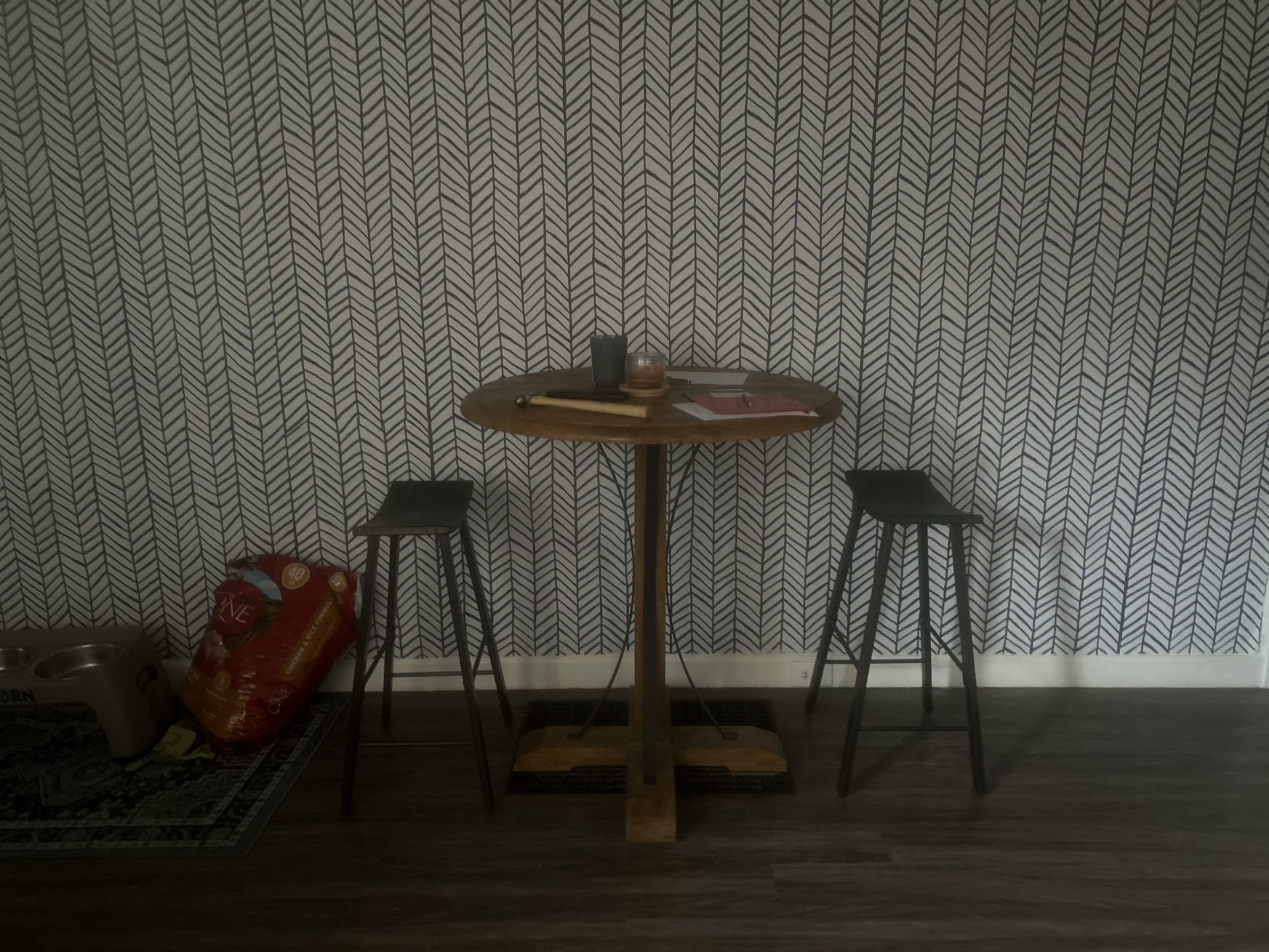 Barstool Table And Chairs