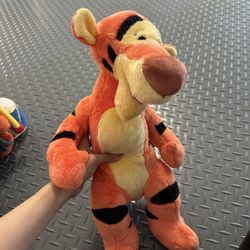 Disney Tigger With Tag