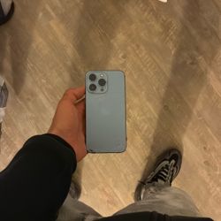 I Phone 13 Max 