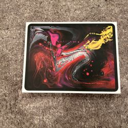 iPad Pro With Smart Folderable Stand And Apple Pen 