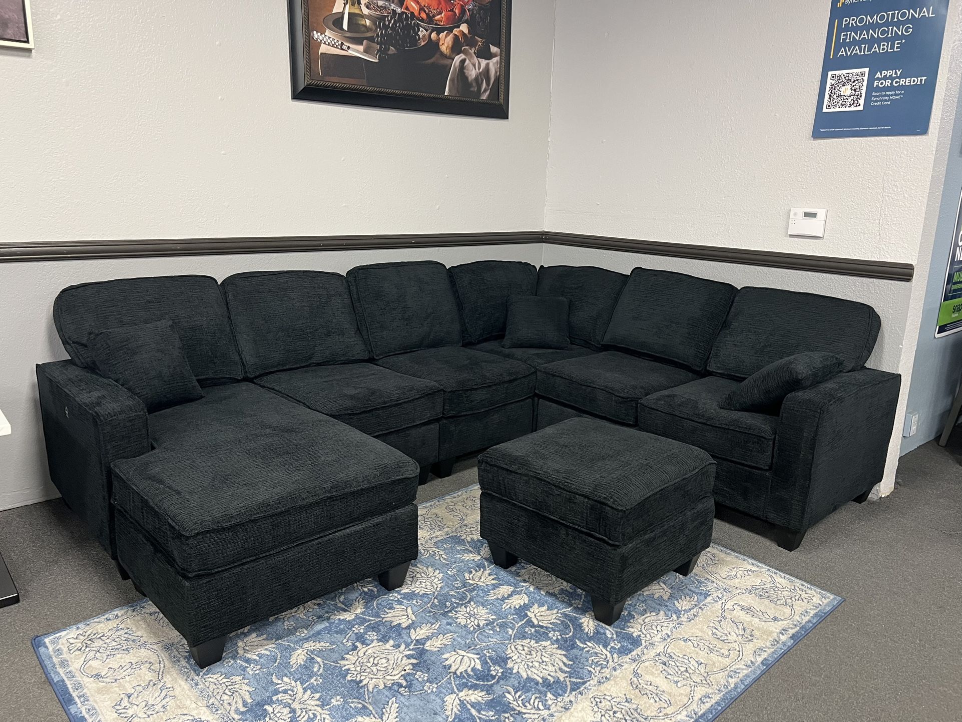 Black Sofa Sectional w/ Ottoman & USB Ports 