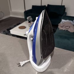 Mueller Retractable Steam Iron 60% OFF