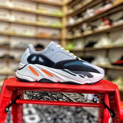 Adidas Yeezy Boost 700 Wave Runner Solid Grey 34 