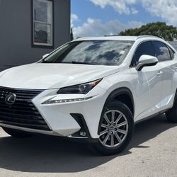 2018 LEXUS NX200t 