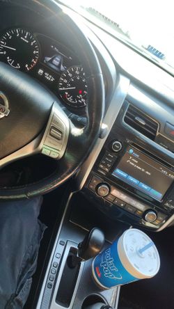 Nissan Altima sl