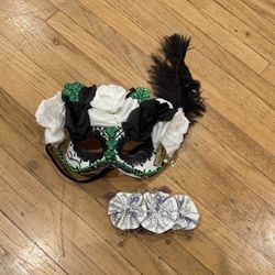 Mardi Gras  Mask With Four Leaf Clover Accent 