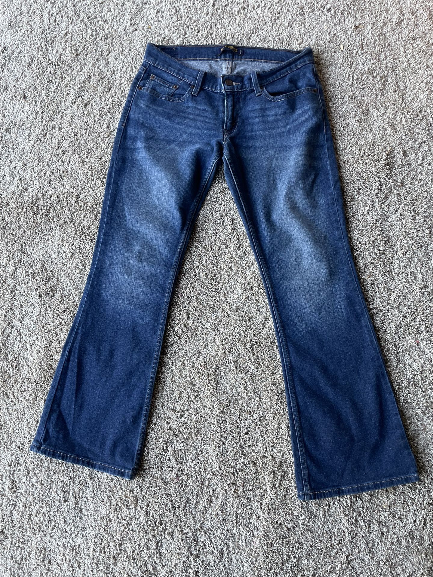 Levi Jeans Size 7, $5