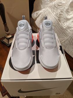 DEAD-STOCK NIKE ADAPT AUTOMAX  display picture 2