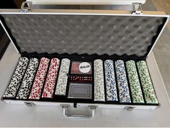 Poker set with case