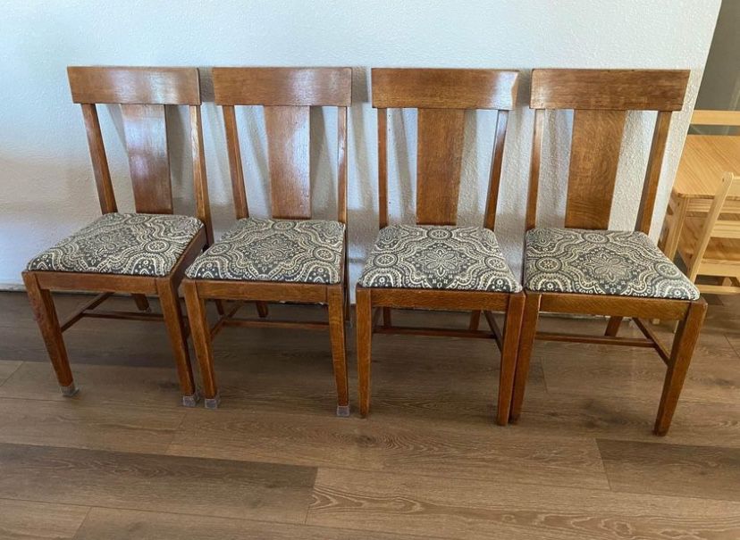4 Vintage Oak Chairs 