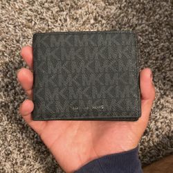 Michael Kors Bifold Wallet 