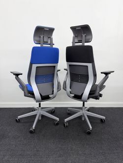 STEELCASE GESTURE CHAIRS WITH FACTORY HEADREST IN LIKE NEW CONDITION DELIVERY AVAILABLE 