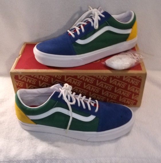 Old School Vans Yacht Club