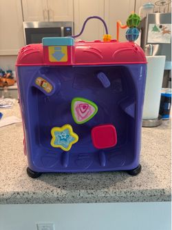 Toddler learning toy