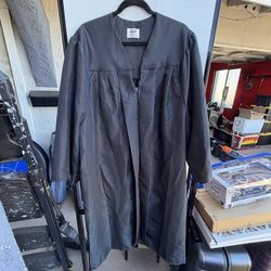 Graduation Gowns – Black – 5’4”–5’6”