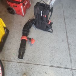 Milwaukee M18 FUEL Blower 