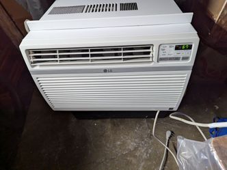 LG 10,000 Btu/h 115 V Window Air Conditioner