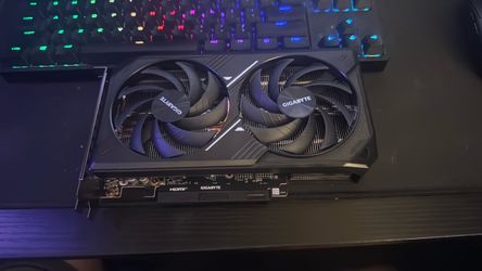 Gigabyte NVIDIA GeForce RTX 5060 Ti 8 gigabyte graphics card - excellent condition.