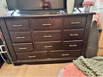 Solid dresser with mirror