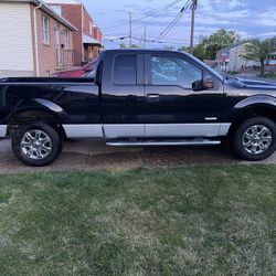 2013 Ford F150 XLT Pick up truck In Excellent Condition Must Go! 