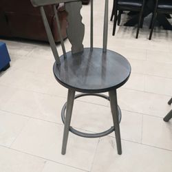 *Summer Closeout Sale!!!*---Counter Height Sorrento Dining Table Sets W/4 Chairs---Delivery And Financing Available🤭