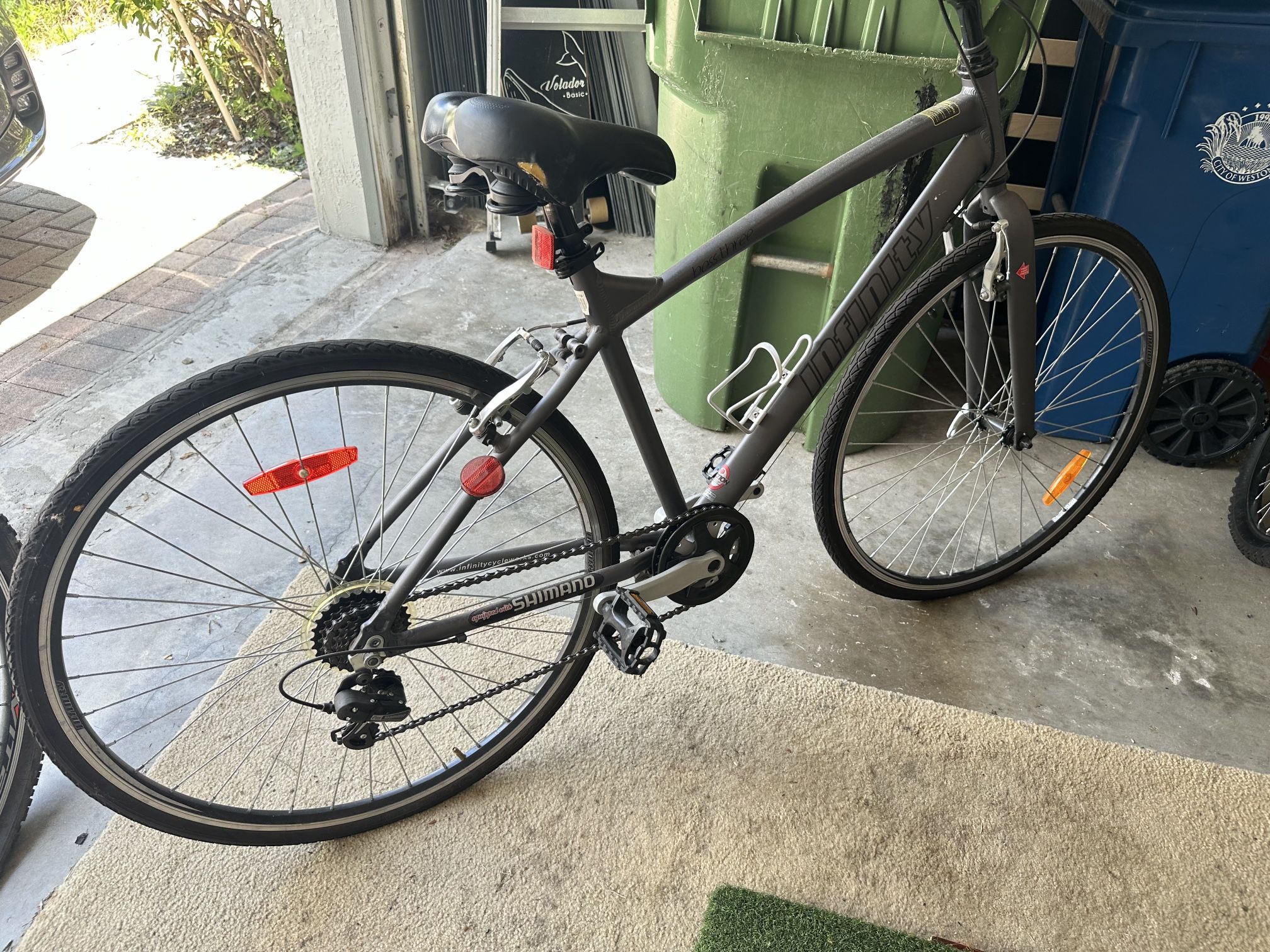 Infinity Boss Three Disc Bike Infinity Disc Speed 700c Mens Hybrid