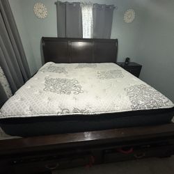 King Bed And Hybrid Mattress 