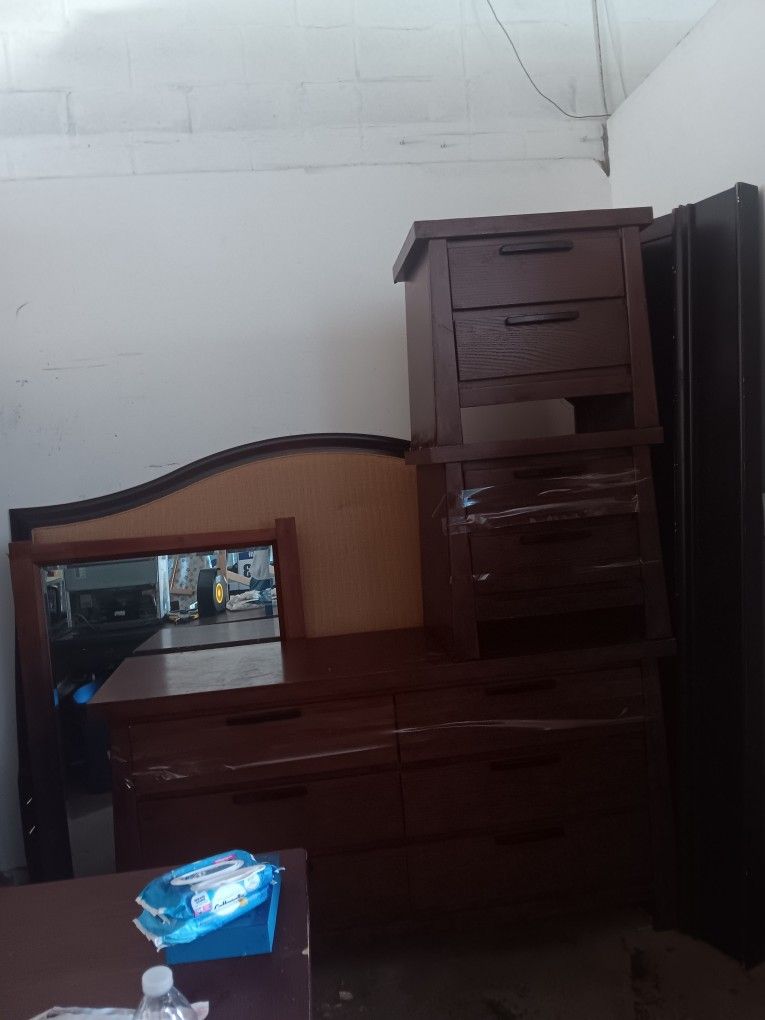 Bedroom Set
