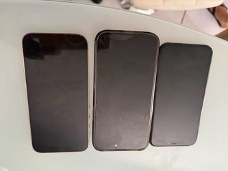 3 iPhones unlocked